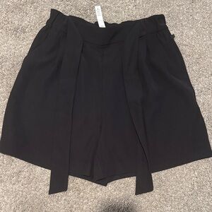 lululemon athletica Women's High Waist Black Shorts